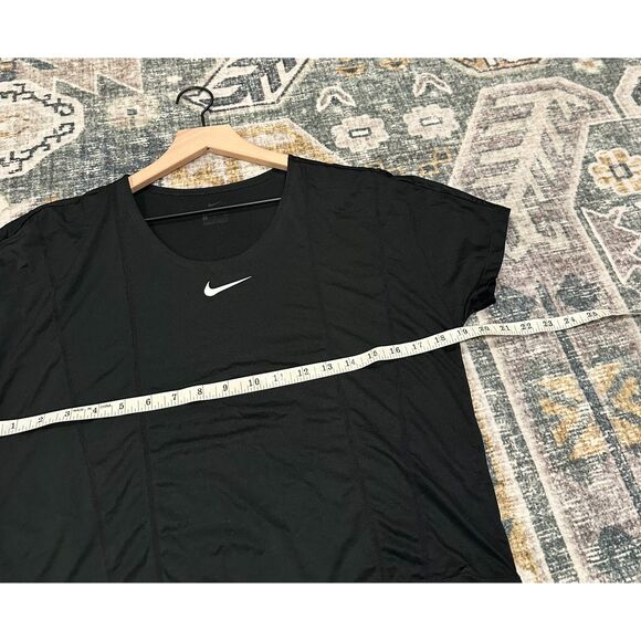 Nike Icon Clash City Sleek T-Shirt - Picture 7 of 7